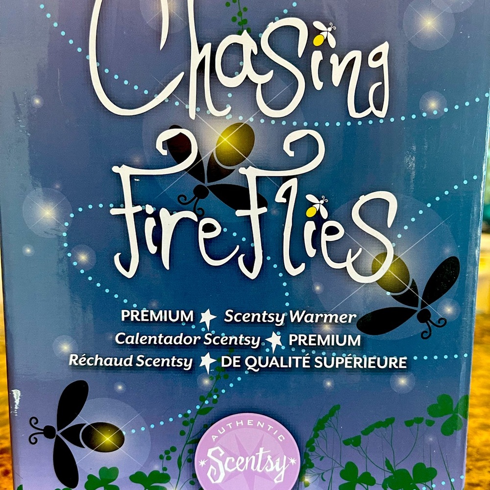 Full Size Scentsy Warmer “Chasing Fireflies”